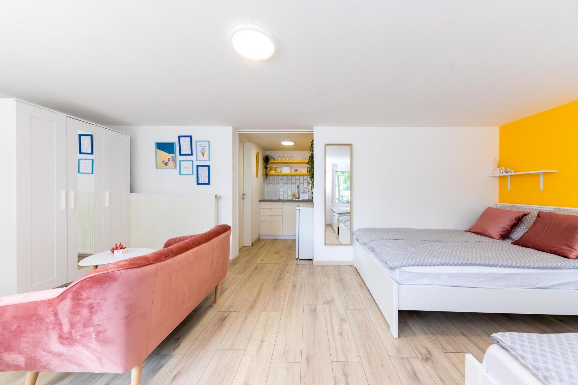 Balaton Wave Apartments Balatonalmádi Екстериор снимка